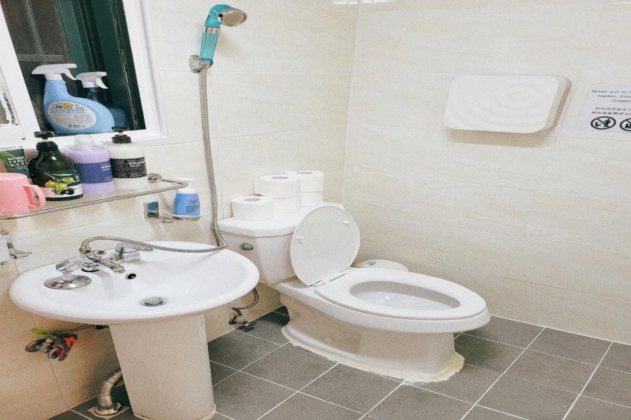 Hongdae 3mins, Q House - 3