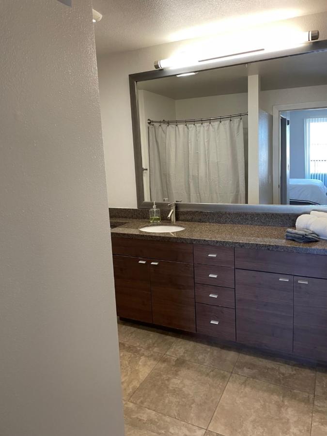 Villa Marina - AMAZING Modern, Spacious, Stylish 2 Master Suites in CENTRAL Marina Del Rey - 3