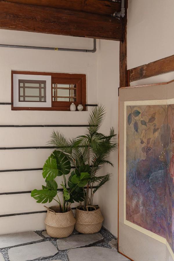 Sabrina at Hanok - 2