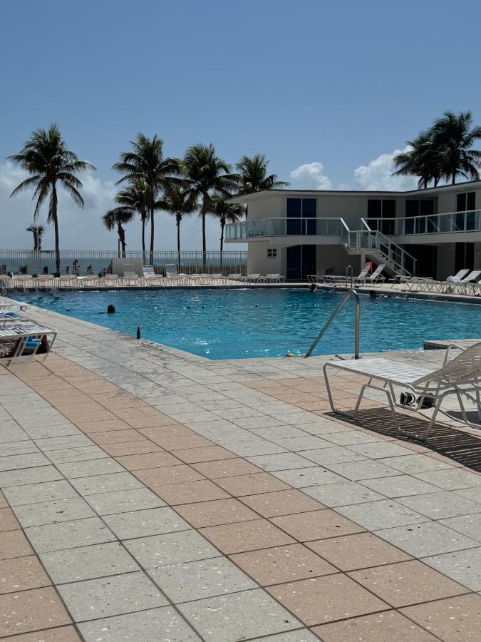 Castle beach studio,tennis court and swimming pool with beach access - 4