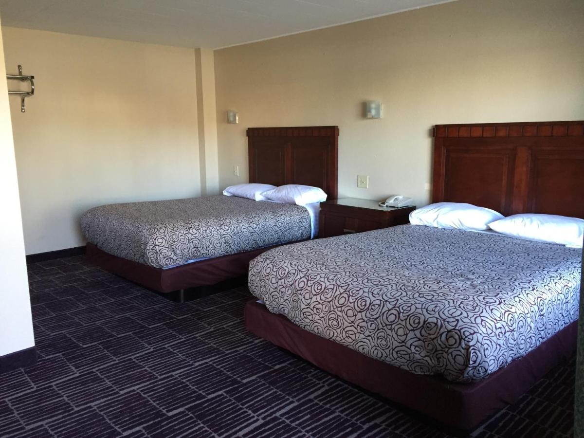 Economy Inn — photo 21