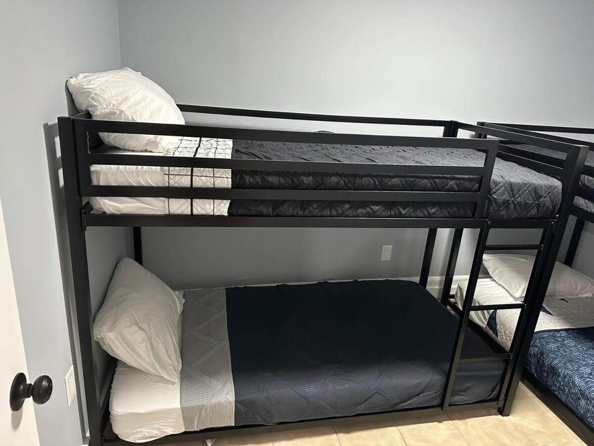 Cozy Apartment Minutes from NYC - 2