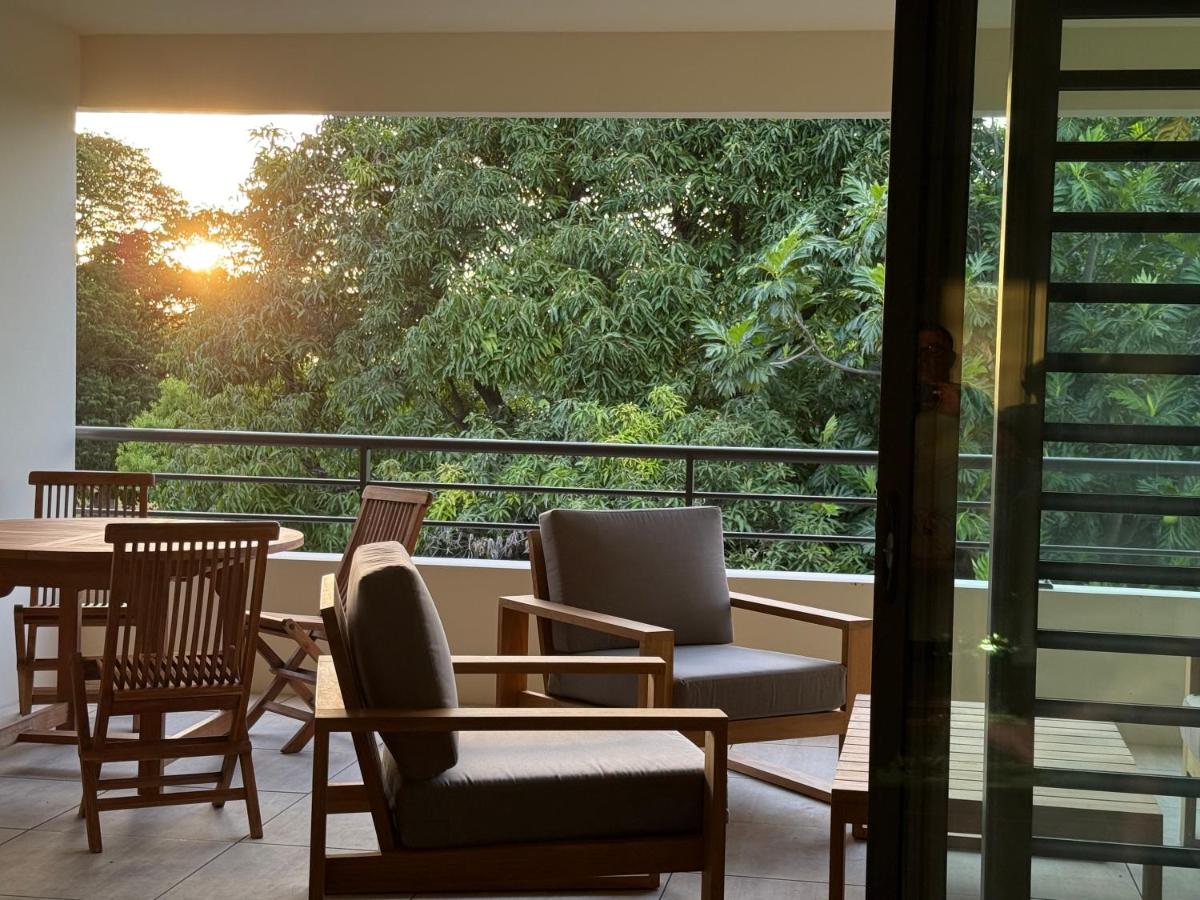 Arbre a pain Beach Lodge