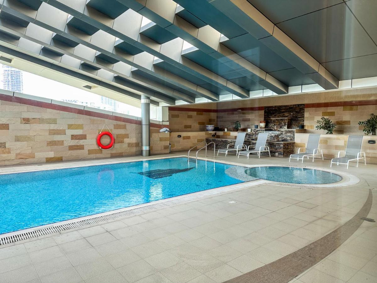 Vserve - 1 BR Stunning Canal and Burj Khalifa View - 4