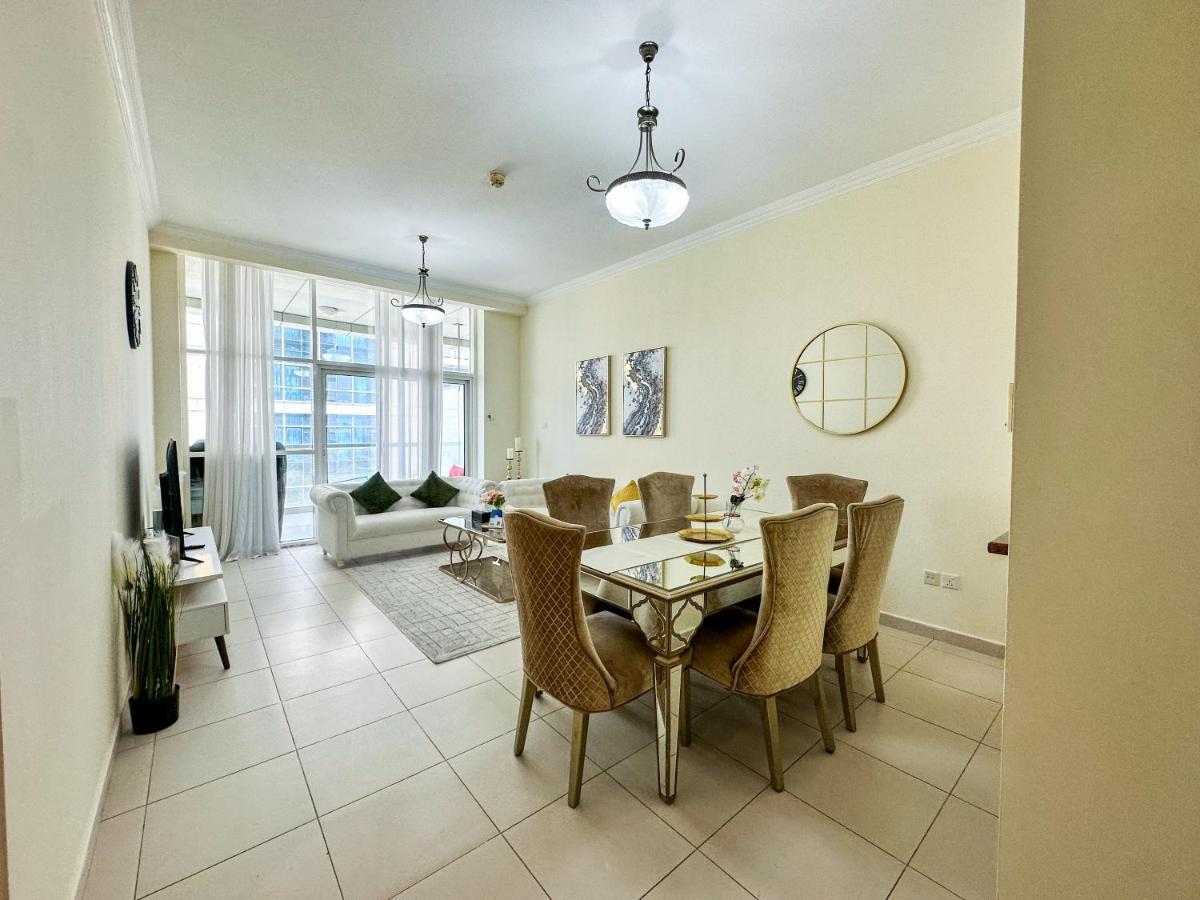 Vserve - 1 BR Stunning Canal and Burj Khalifa View - 5