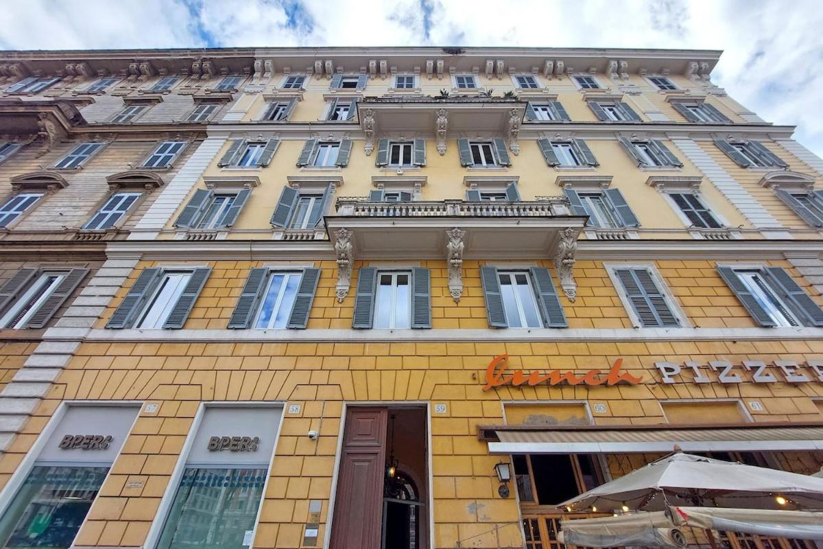 Modern retreat with Spectacular St Peter's views - 5