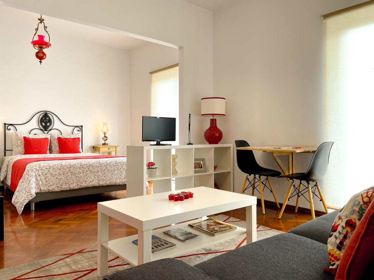 SWEET CHILI - Studio with balcony near Metro & Airport - 2