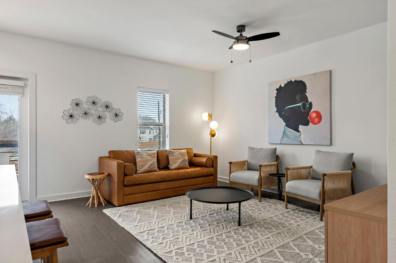 South Lamar Stay - Pickleball, Sauna & Cold Plunge - 3