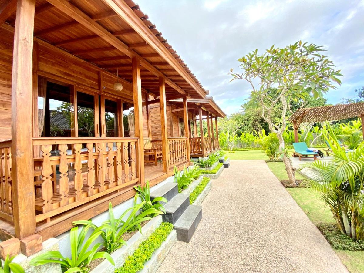 Uluwatu Wooden Villa - 4