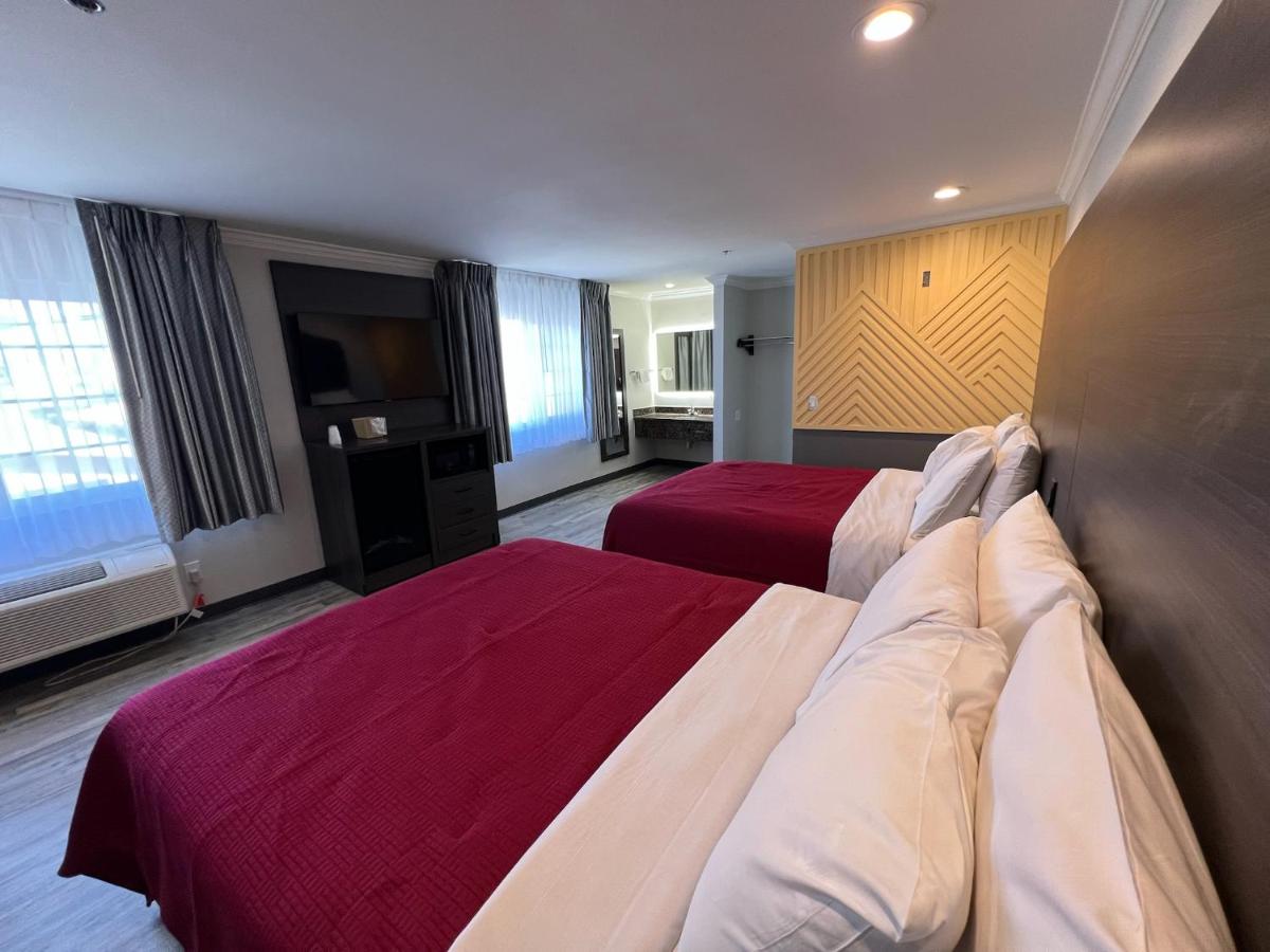 Cloud Nine Inn LAX Airport ( Newly Renovated ) — photo 24