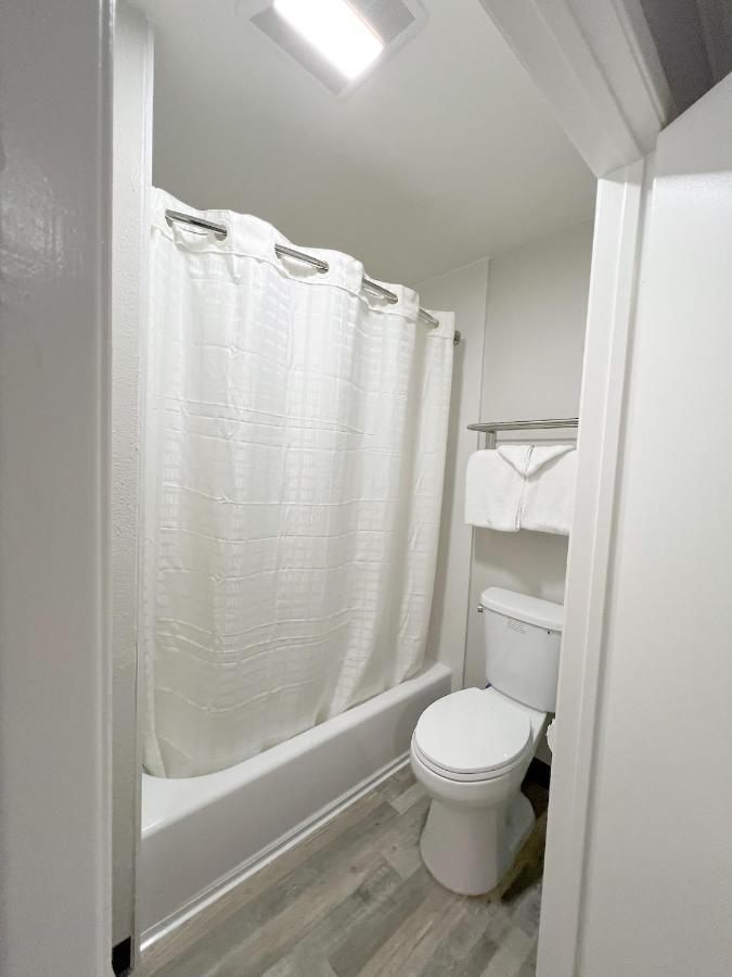 Cloud Nine Inn LAX Airport ( Newly Renovated ) — photo 7