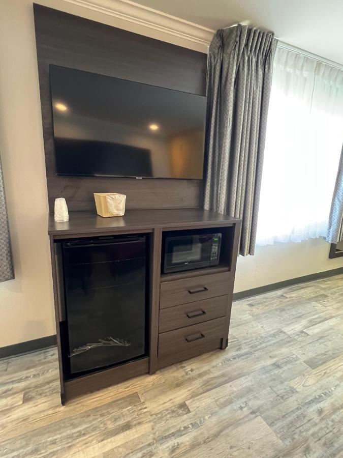 Cloud Nine Inn LAX Airport ( Newly Renovated ) — photo 4