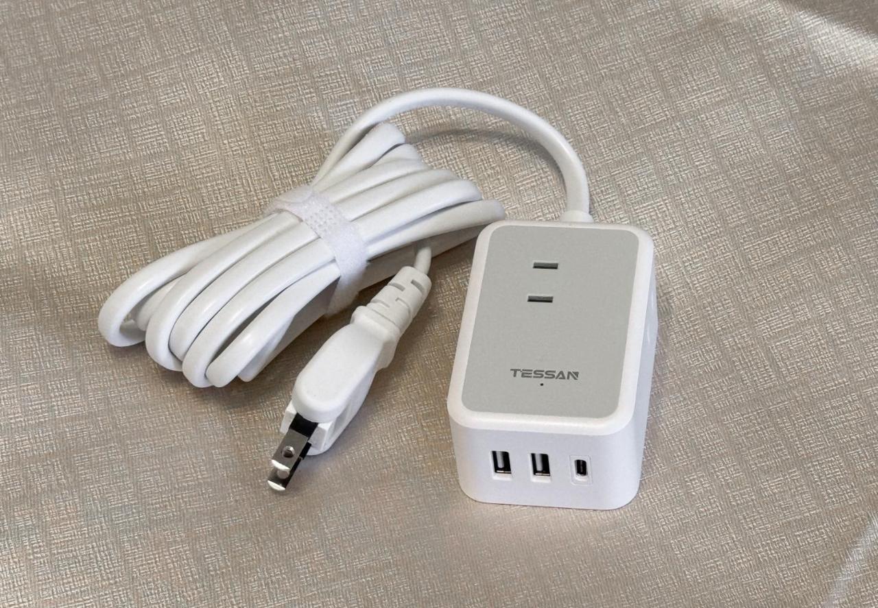 Higashi-Shinjuku 1004 - 5