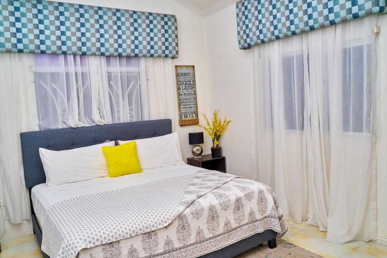 Caribbean Estates, 10 mins from the Beach, Beautiful Gated Community - 2