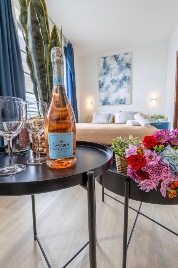 Studio with rooftop pool on Ocean Dr B303 - 2