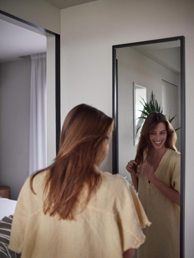 Bond Smart Living Suites - 4