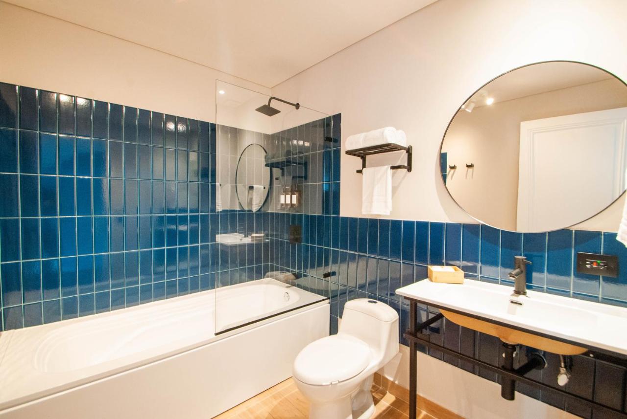 BloomHouse Parkway - 3