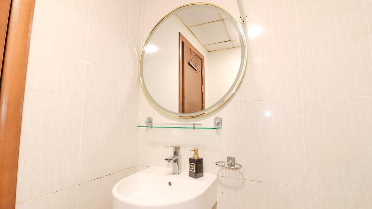 Elegant Studio Near Burj Khalifa Pool and Gym - 3