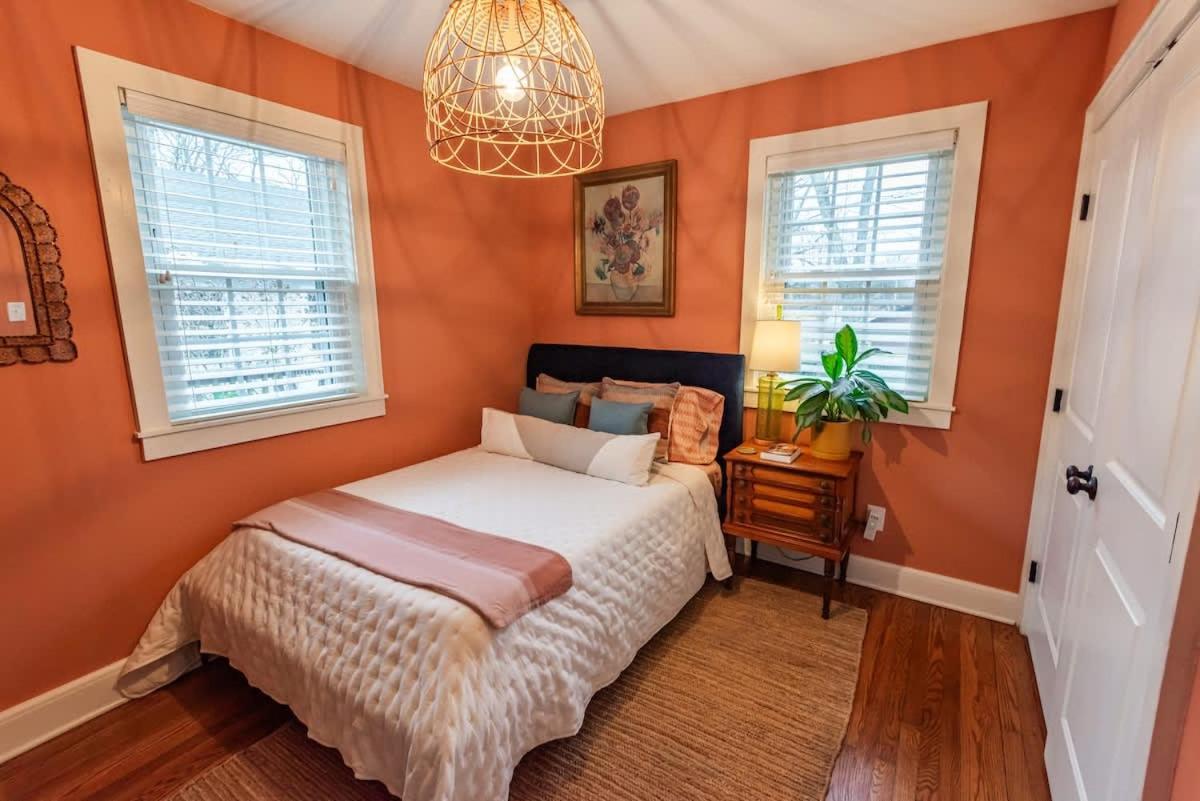 Cozy East Nash Home w Big Yard - 5