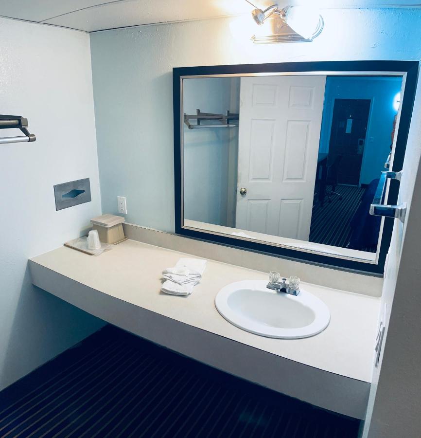 Executive Inn — photo 3