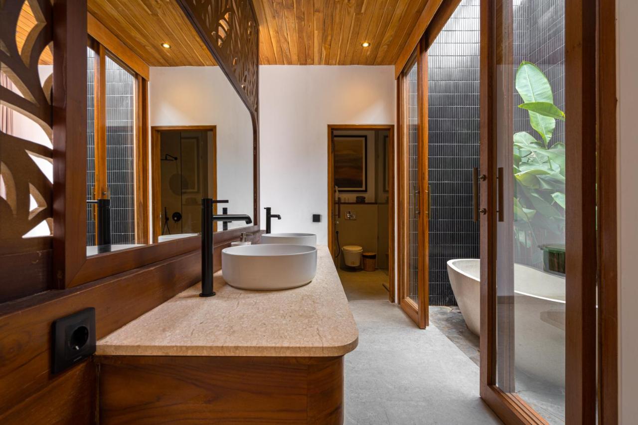 Villa Nandi - Nyang Nyang by Yolla Hospitality - 3