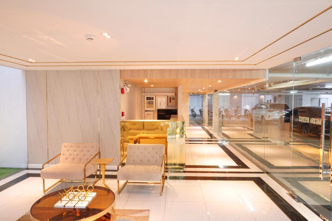 ICON NARINDRA SUITES HOTEL Sukhumvit Bangkok Thailand 50sqm to 90sqm Rooms & FREE Minibar - 5