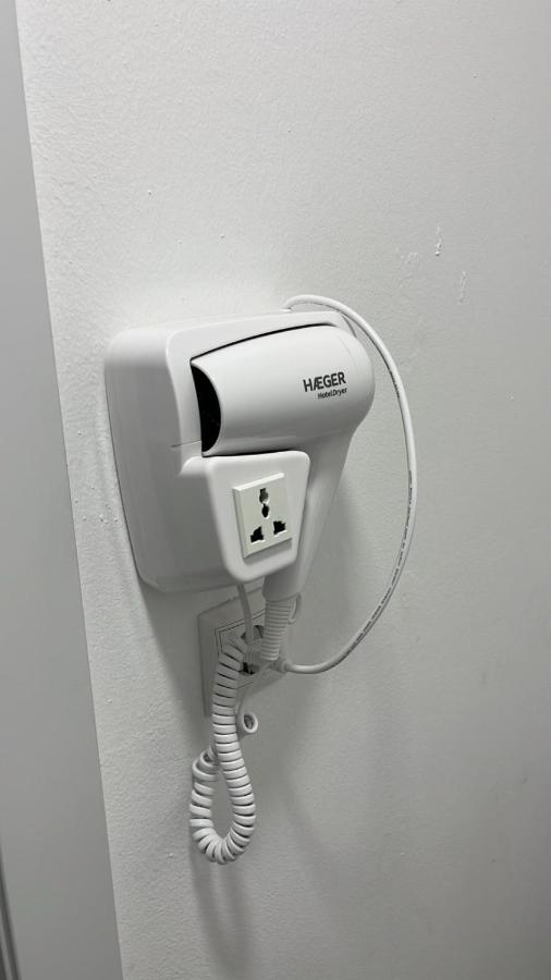 Hostal NV Airport - 5