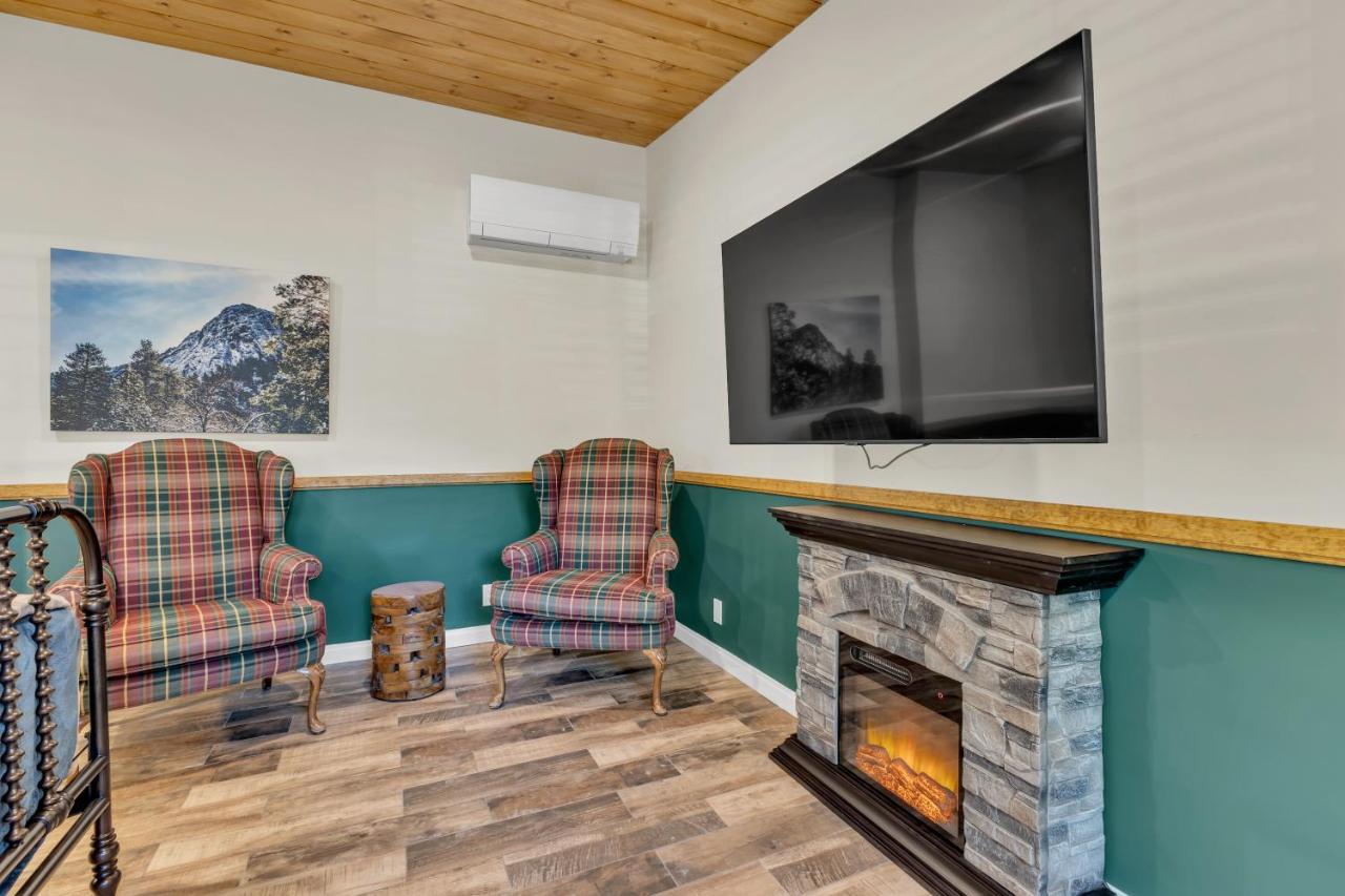 Idyllwild Inn and Strawberry Creek Inn — photo 16