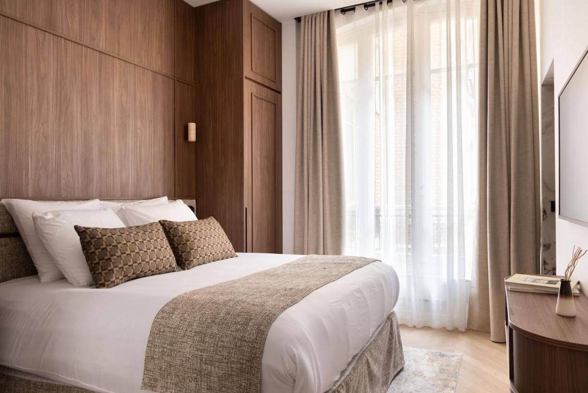 Luxury Comfort 3BD 8P Heart of Le Marais - 2