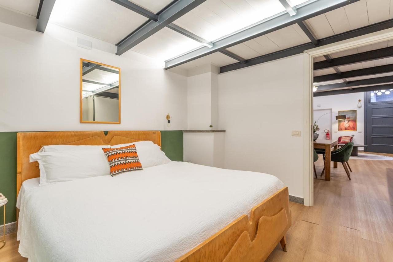 Entire Building with 4 Apartments near the Colosseum - 2