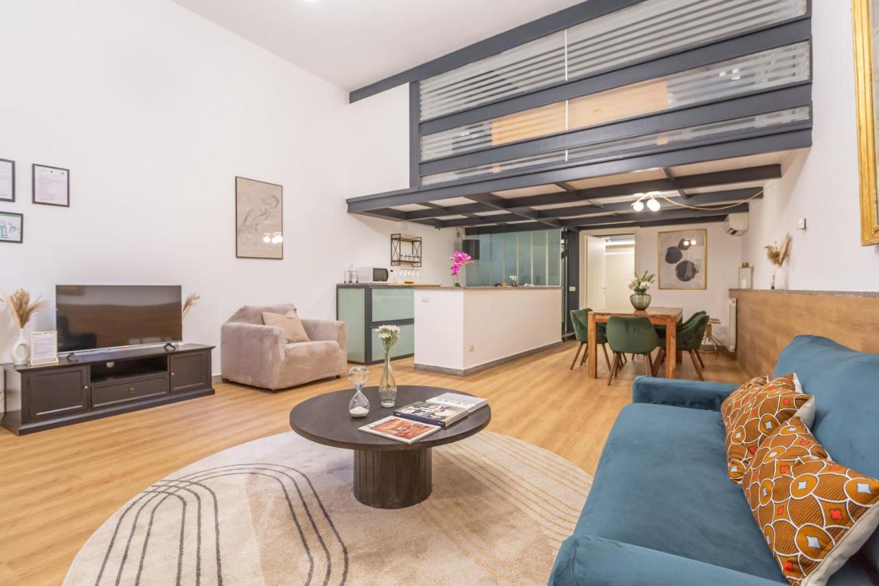 Entire Building with 4 Apartments near the Colosseum - 5