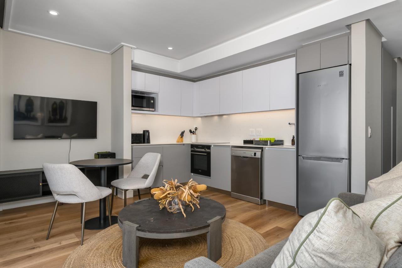 7 on Bantry Luxury Apartments - 4