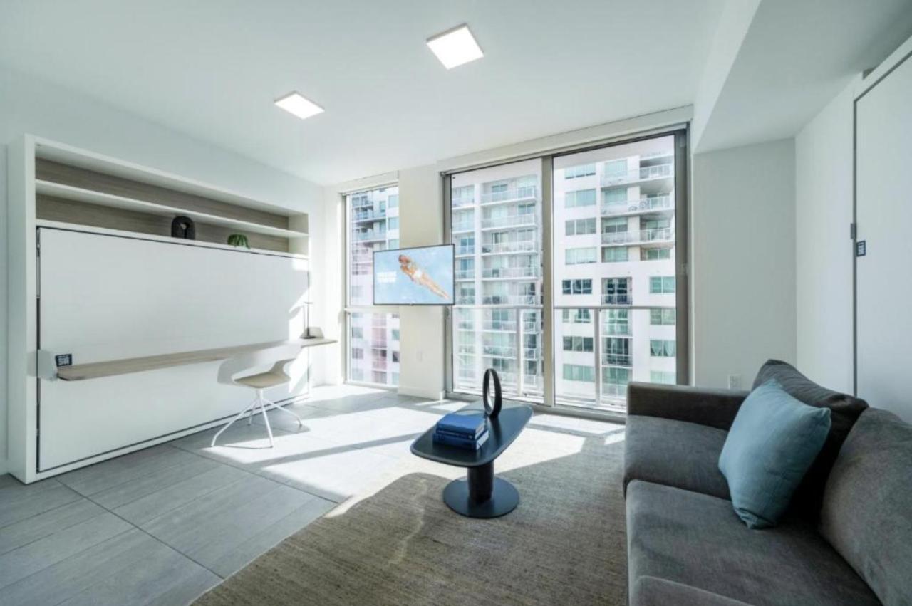 Spacious Studio in the Heart of Downtown Miami - 2