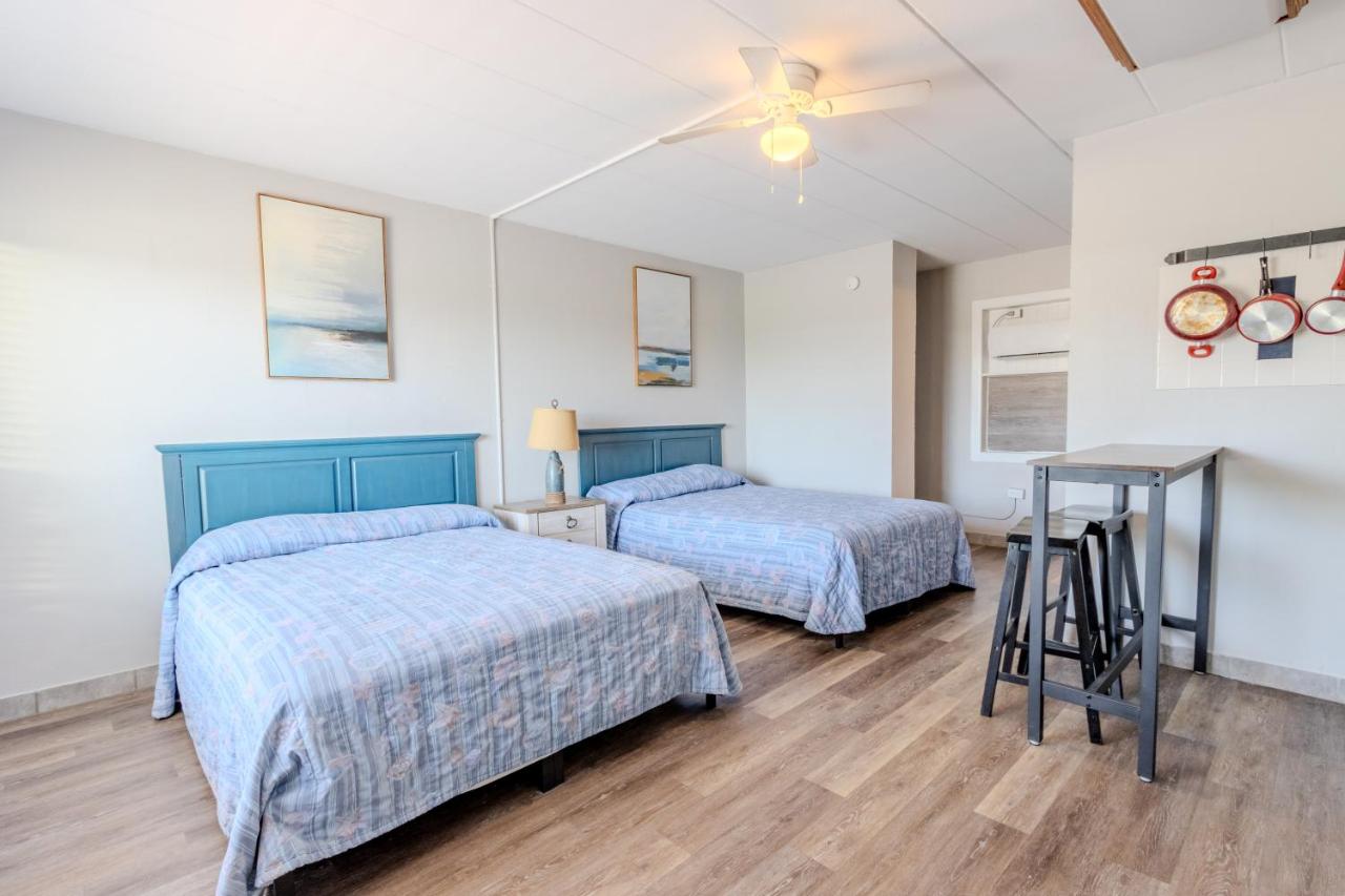 Shark Reef Resort Motel & Cottages — photo 10