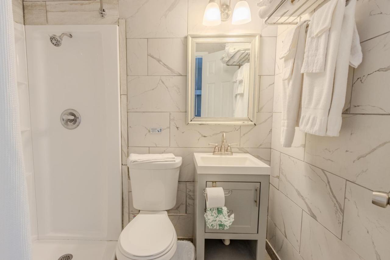 Shark Reef Resort Motel & Cottages — photo 9