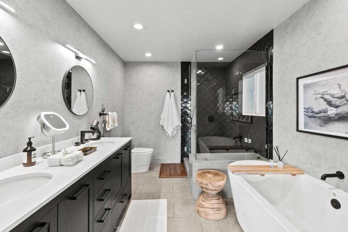 Hollywood Hills 3 Bedroom Views and Jacuzzi - 3