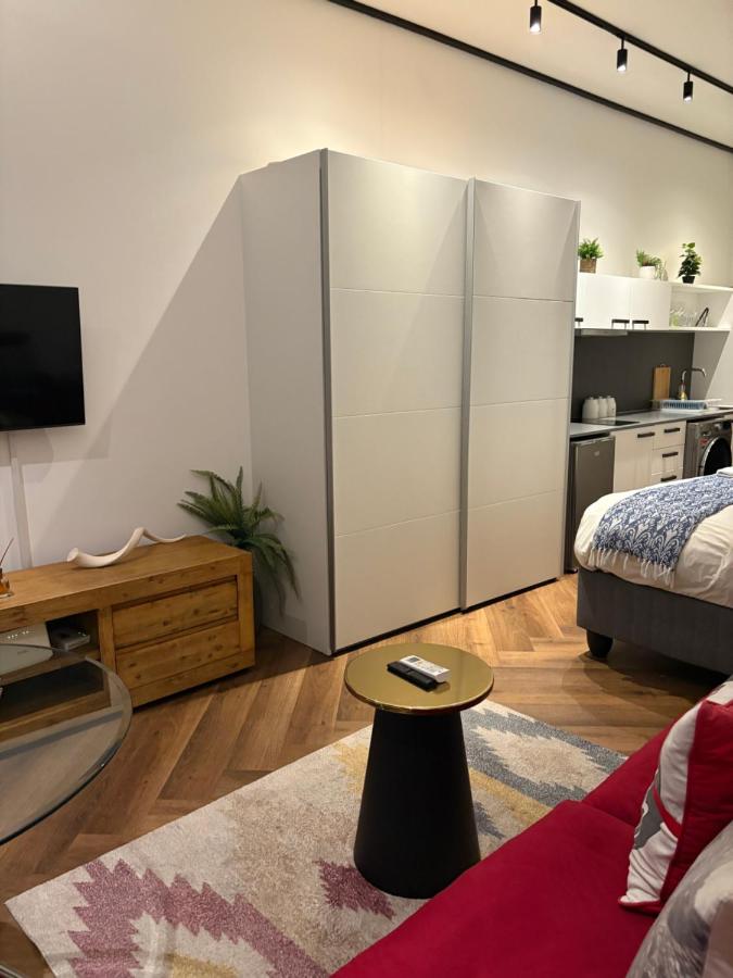 Bridgewater one luxury Apartment - 4