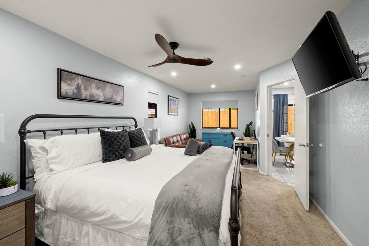 5BR Retreat with Game Room, Hot Tub & Big Yard - Sleeps 16 - 15 min to DT - 2