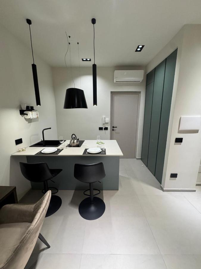Cris Apartments - 2