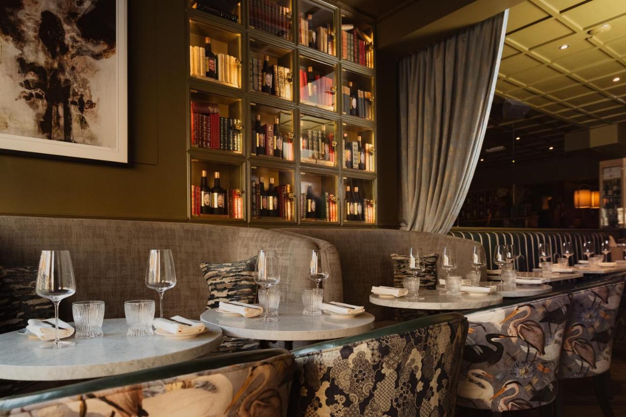 Studio Flat with Private Bathroom & Kitchenette - 5