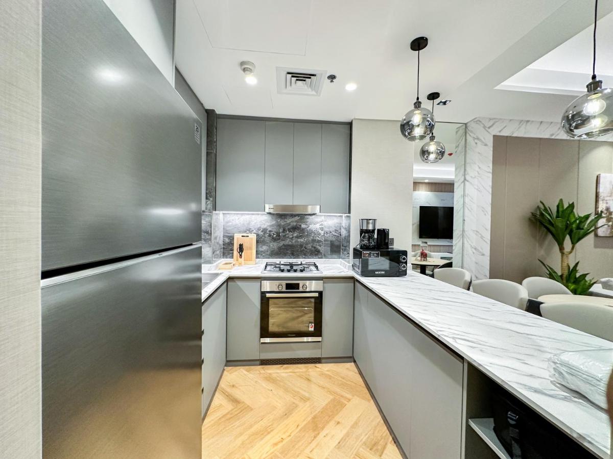 Vserve High Floor Bliss in Dubai's Iconic Skyline - 5