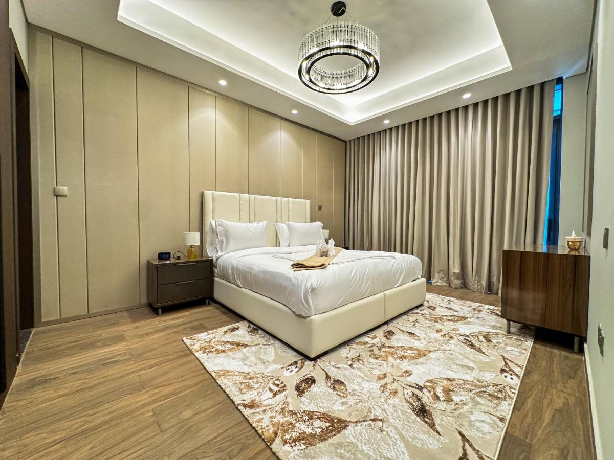 Vserve I 1 BR - Luxury Escape in Business Bay - 2