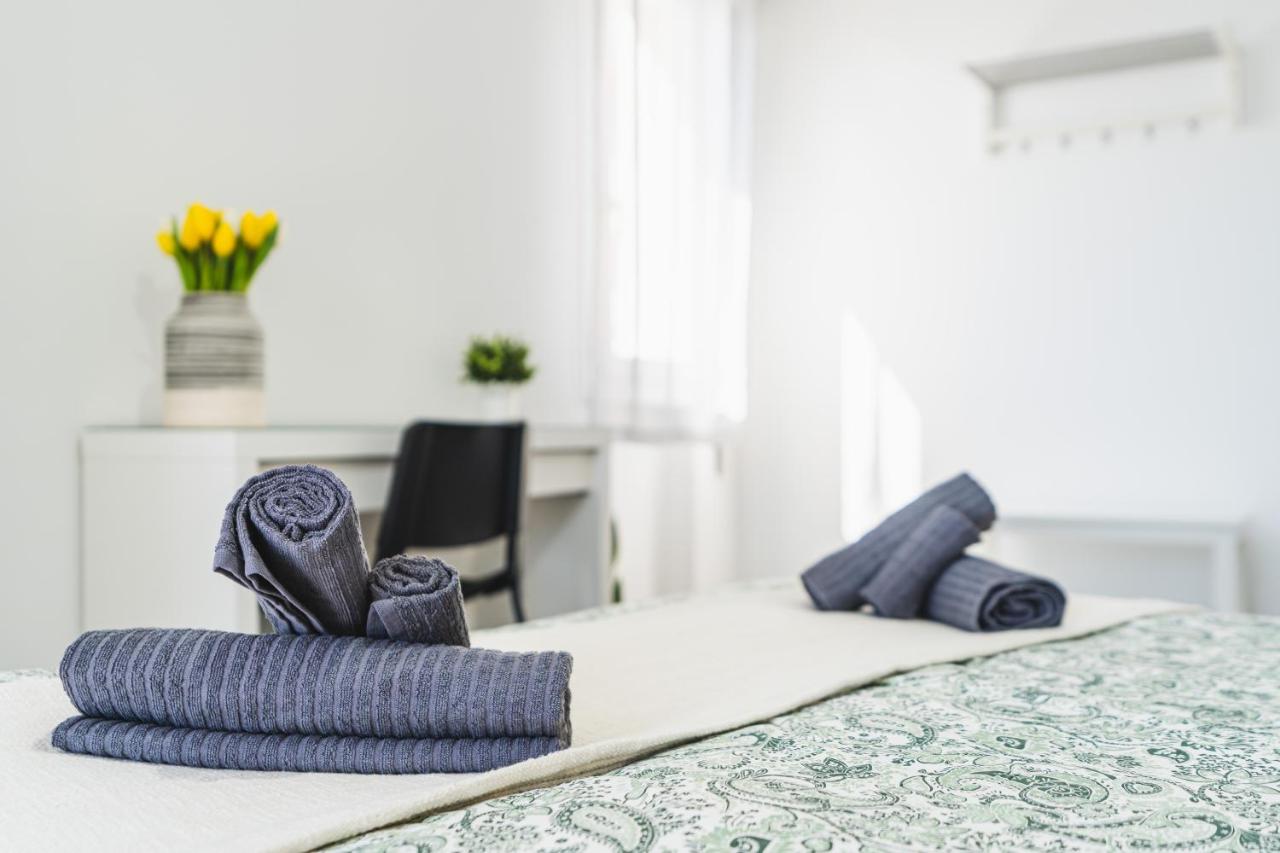 7 posti, a pochi minuti da Venezia, posto auto - 3