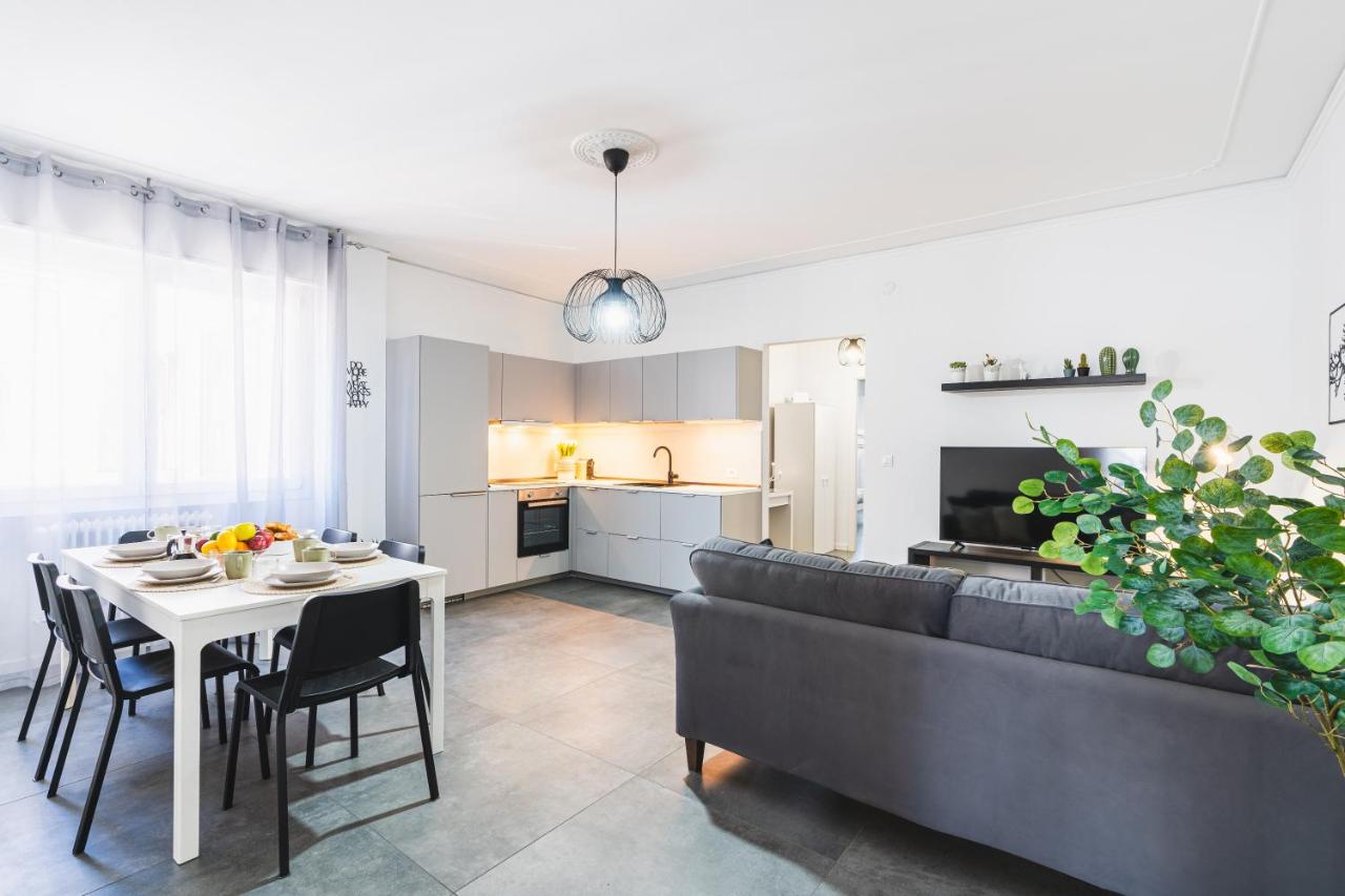 7 posti, a pochi minuti da Venezia, posto auto - 4