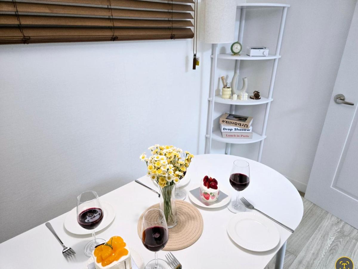 Hong-Cho Stay SinChon - 3