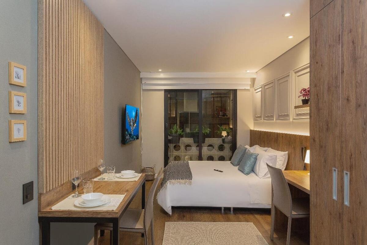 Majestic Loft with Balcony - 2