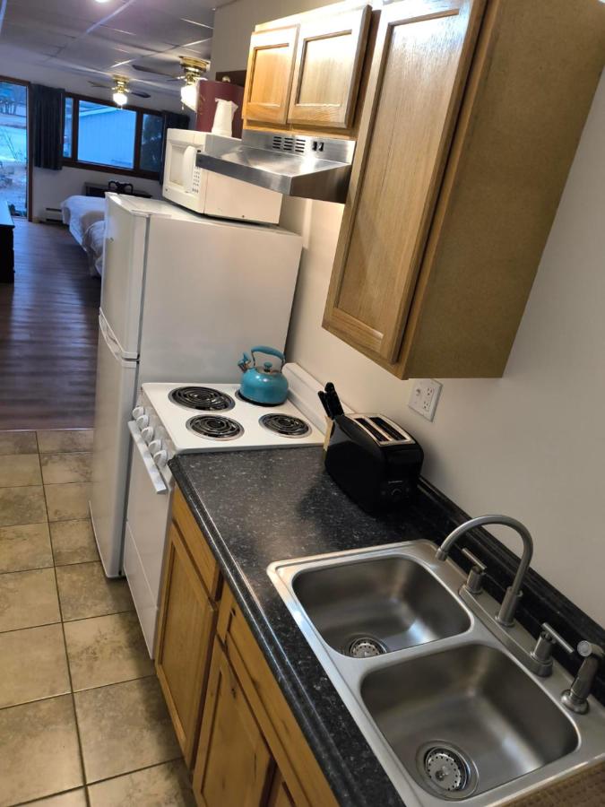 Sara Placid Inn & Suites — photo 13
