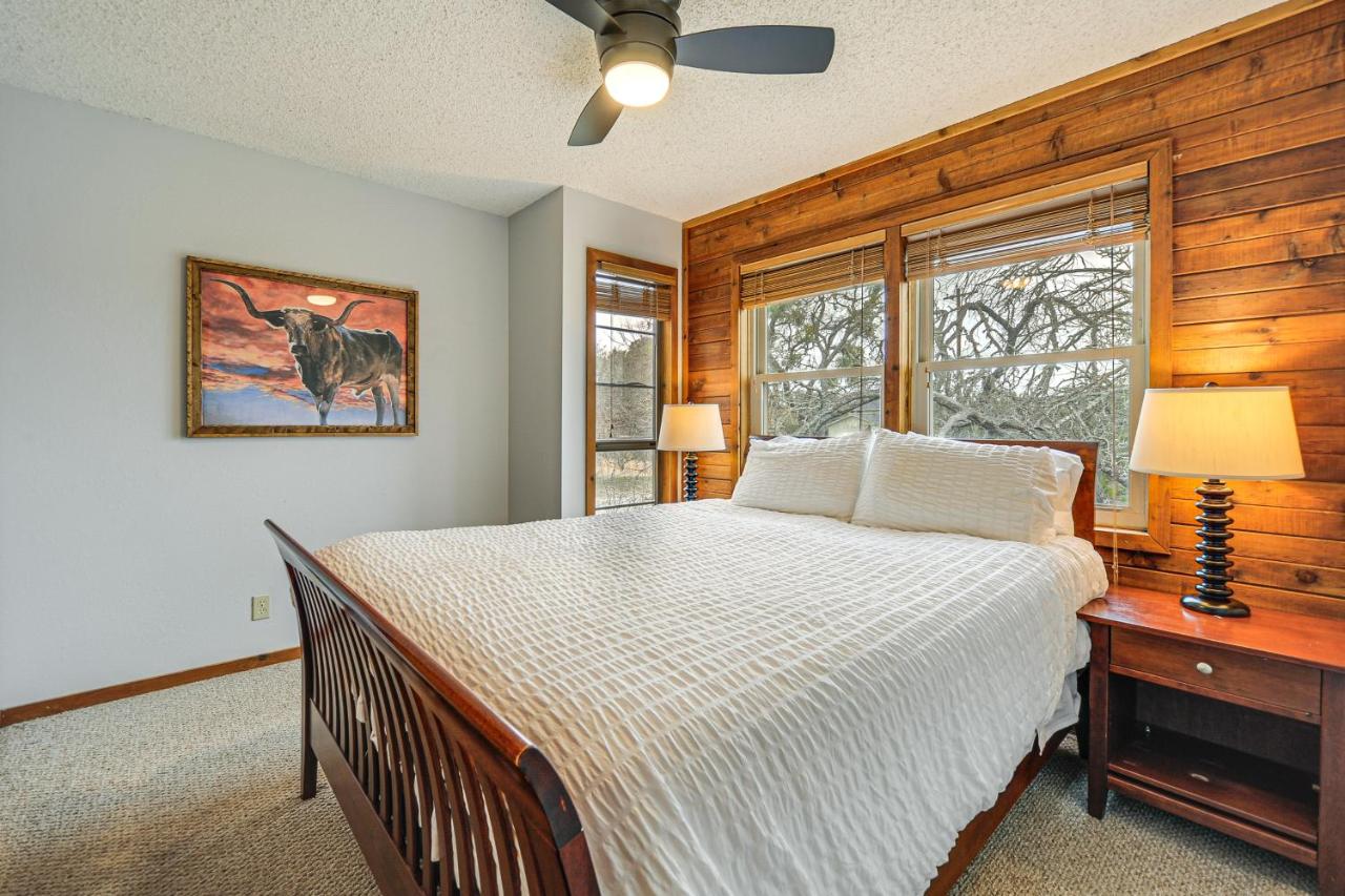 Spicewood Cottage — photo 2