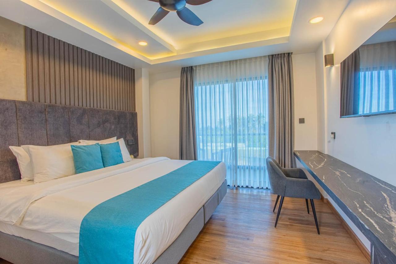 Whaleshark Beach - 2