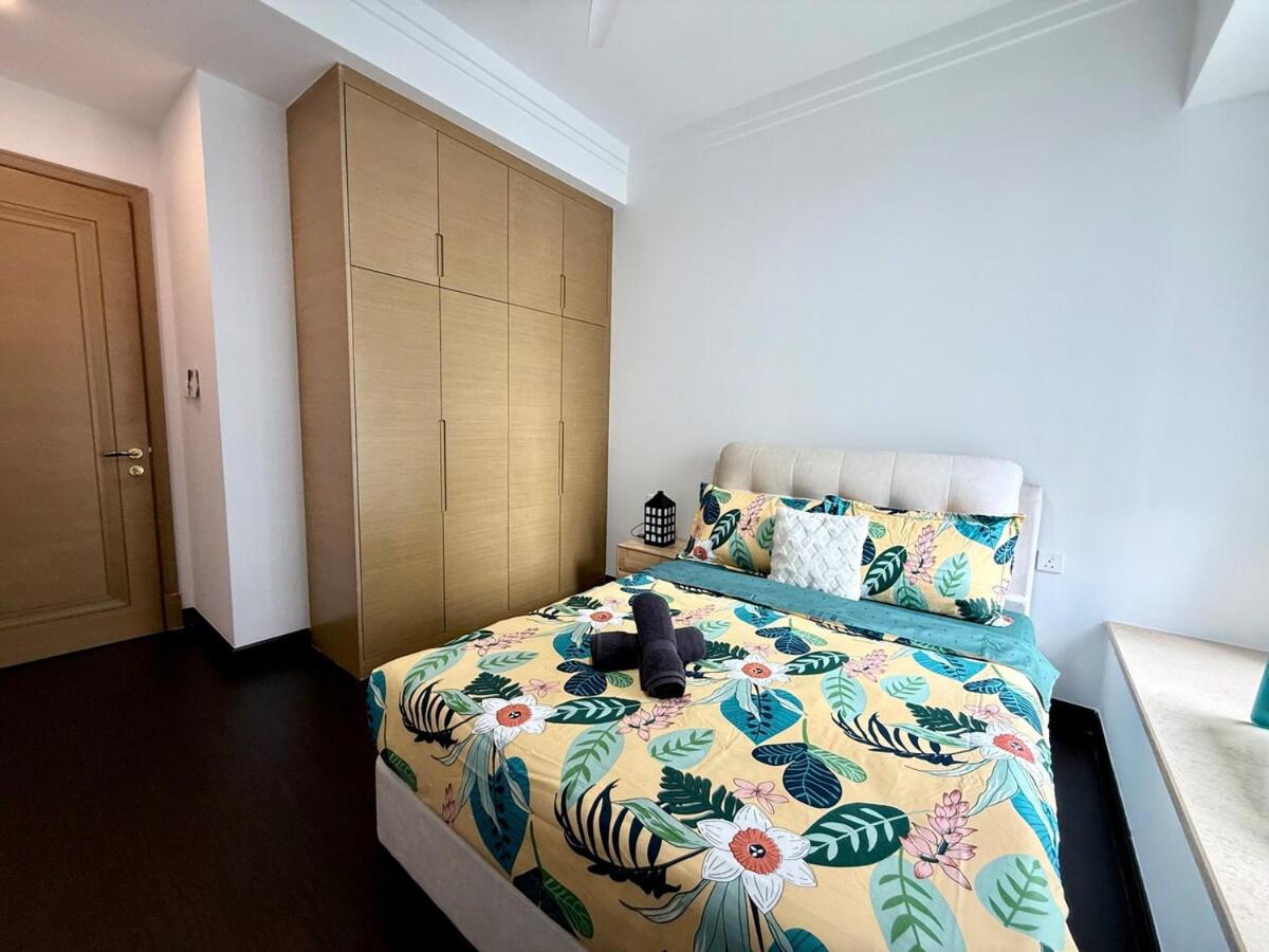 R&F Seine Region Tyas - 2